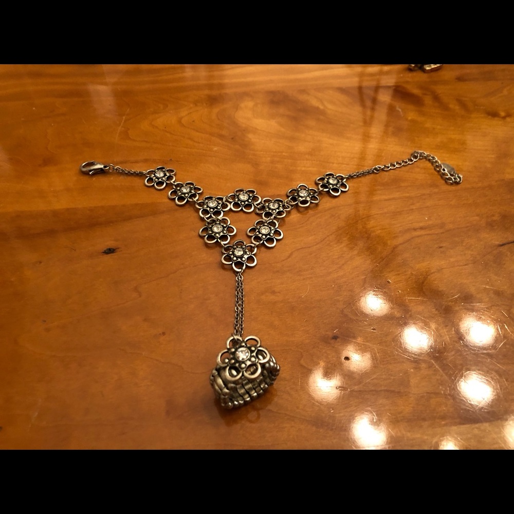 Silver Flower Hand Chain - Picture 3 of 5
